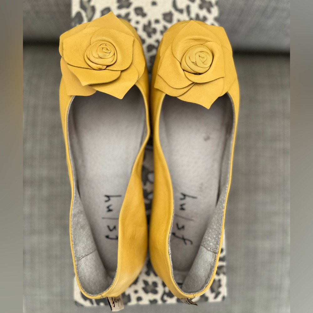 French sole flats size 6
